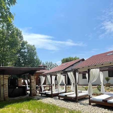 Istvan Parkhotel Es Gasztrofarm Sormas Luaran gambar