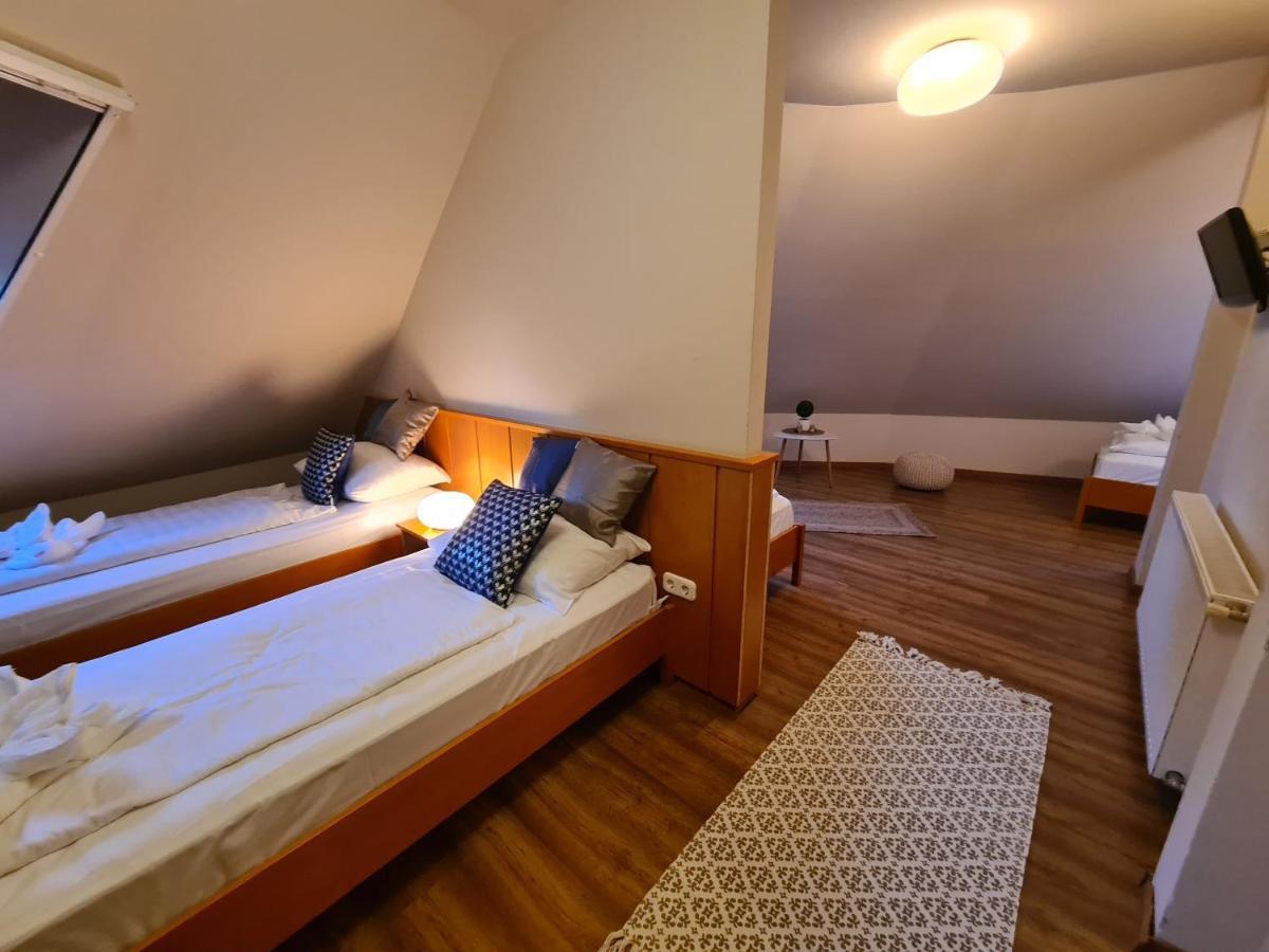 Istvan Parkhotel Es Gasztrofarm Sormas Luaran gambar