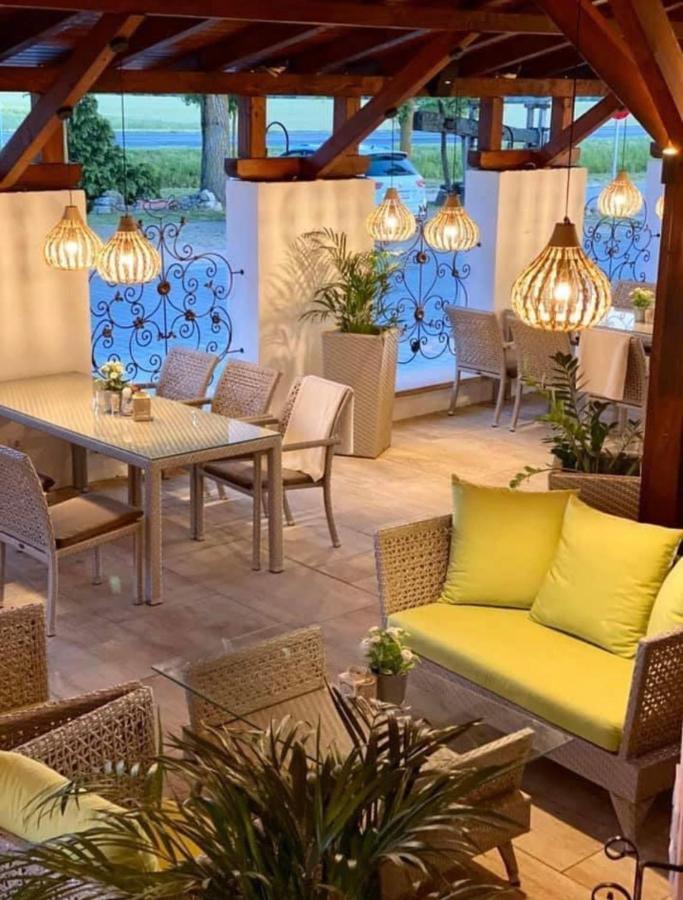 Istvan Parkhotel Es Gasztrofarm Sormas Luaran gambar